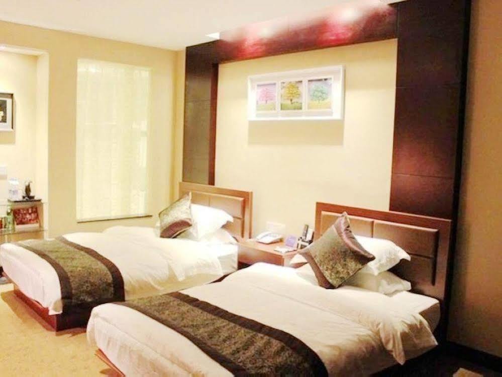 Mo'Er Holiday Hotel Nantong Esterno foto