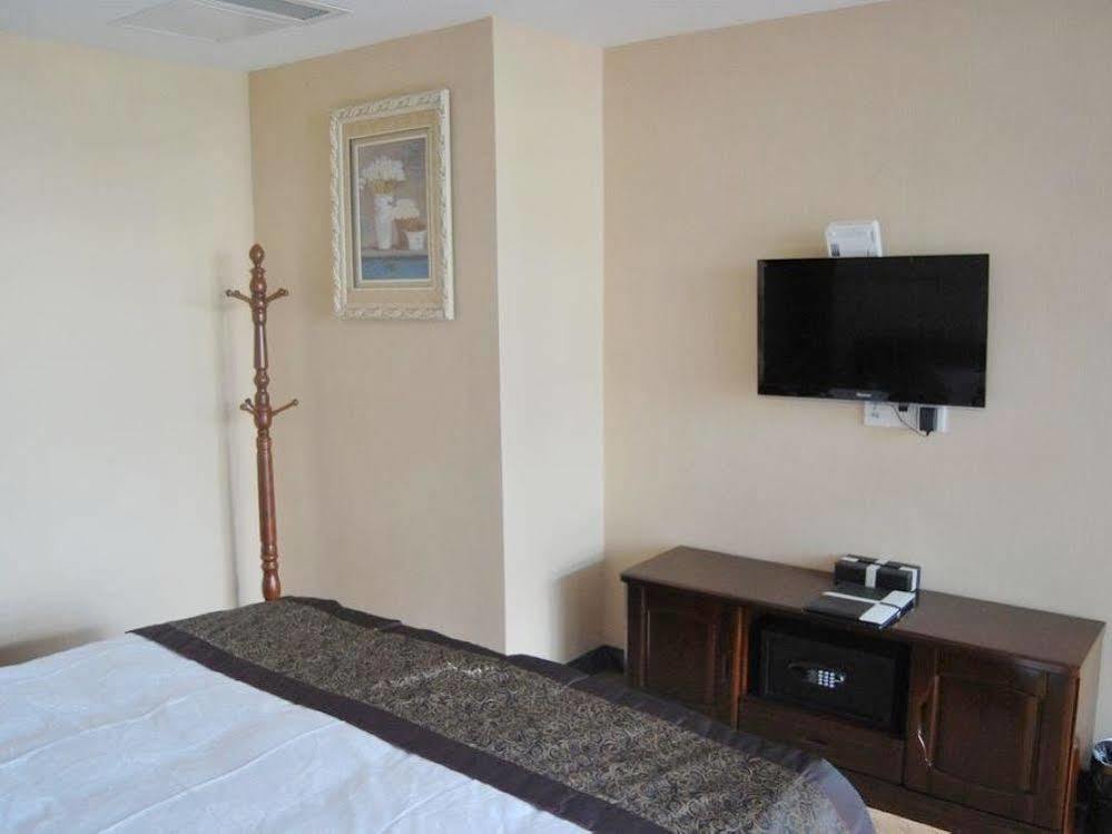 Mo'Er Holiday Hotel Nantong Esterno foto