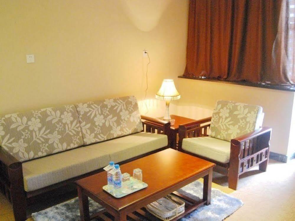 Mo'Er Holiday Hotel Nantong Esterno foto